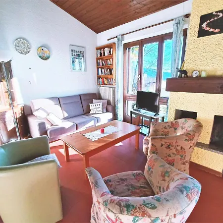 In Italy With Mountain Views Ferienhaus