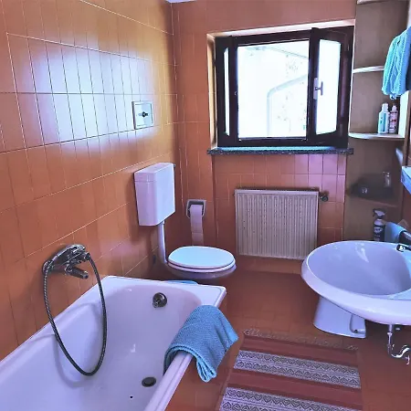 In Italy With Mountain Views Ferienhaus *